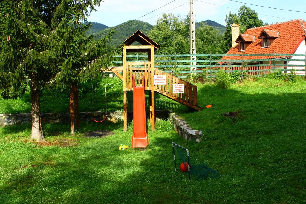 Vila Sucu Poiana Mărului Exterior foto